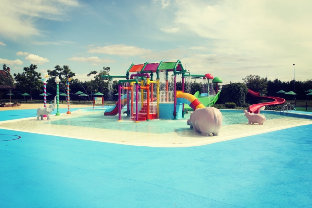 Zona infantil con animales